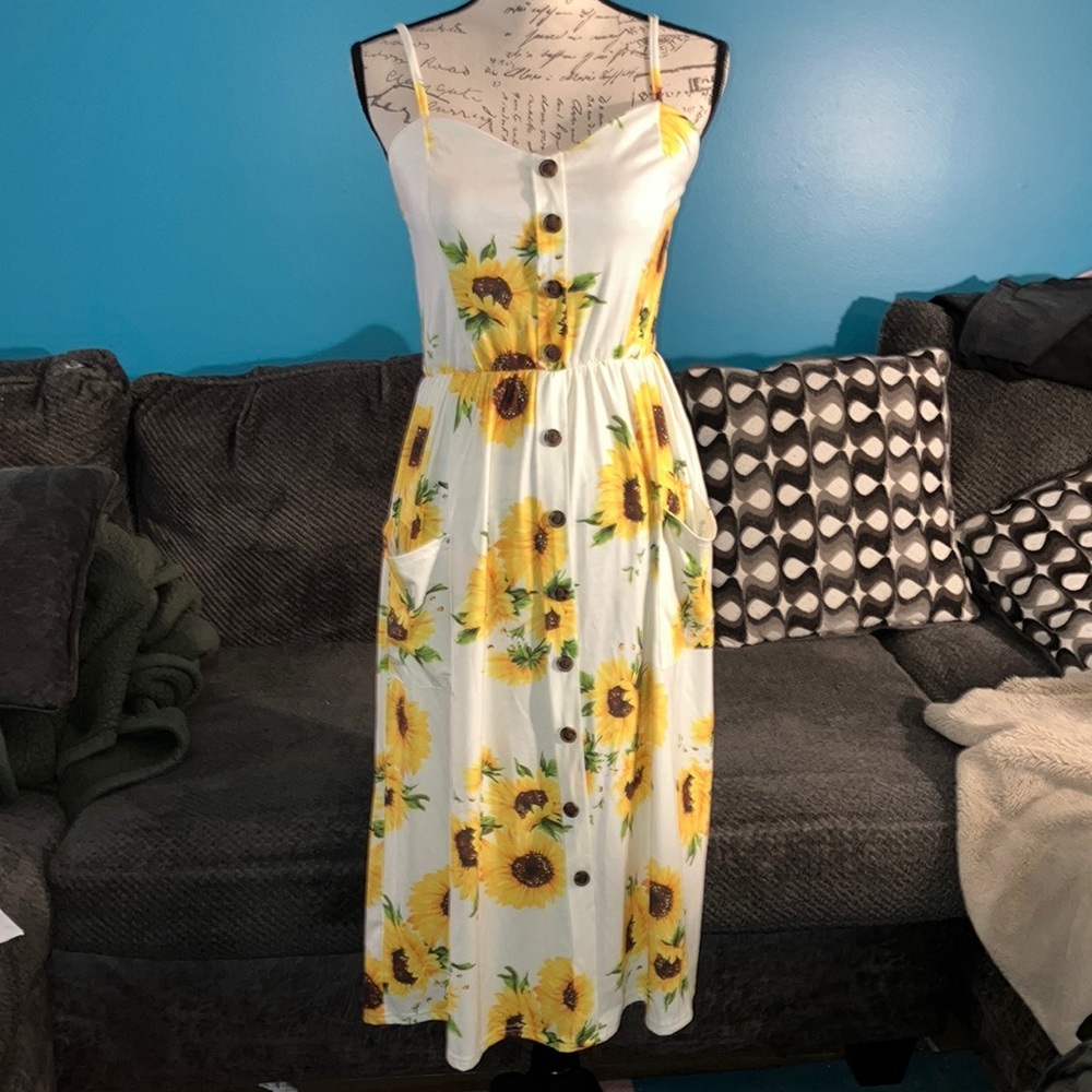 Angashion Spaghetti Strap Sundress, Medium